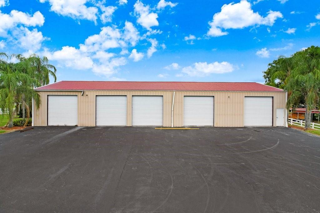 11715 Taylor Road Thonotosassa, FL 33592 - Photo 4 of 73 a view of a house with a yard