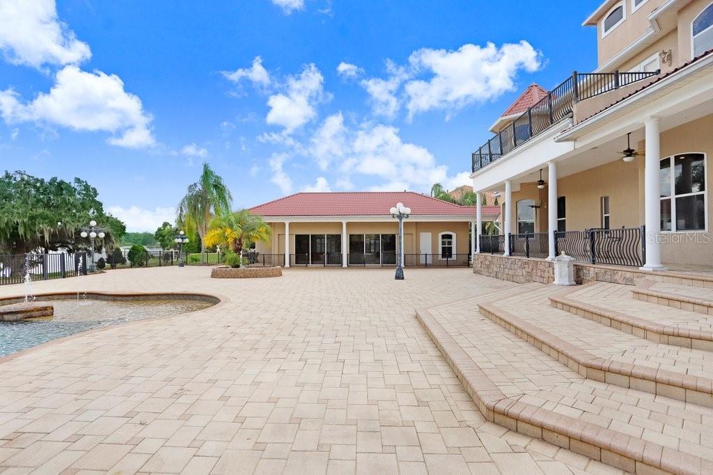 11715 Taylor Road Thonotosassa, FL 33592 - Photo 56 of 73 a view of a building with a yard