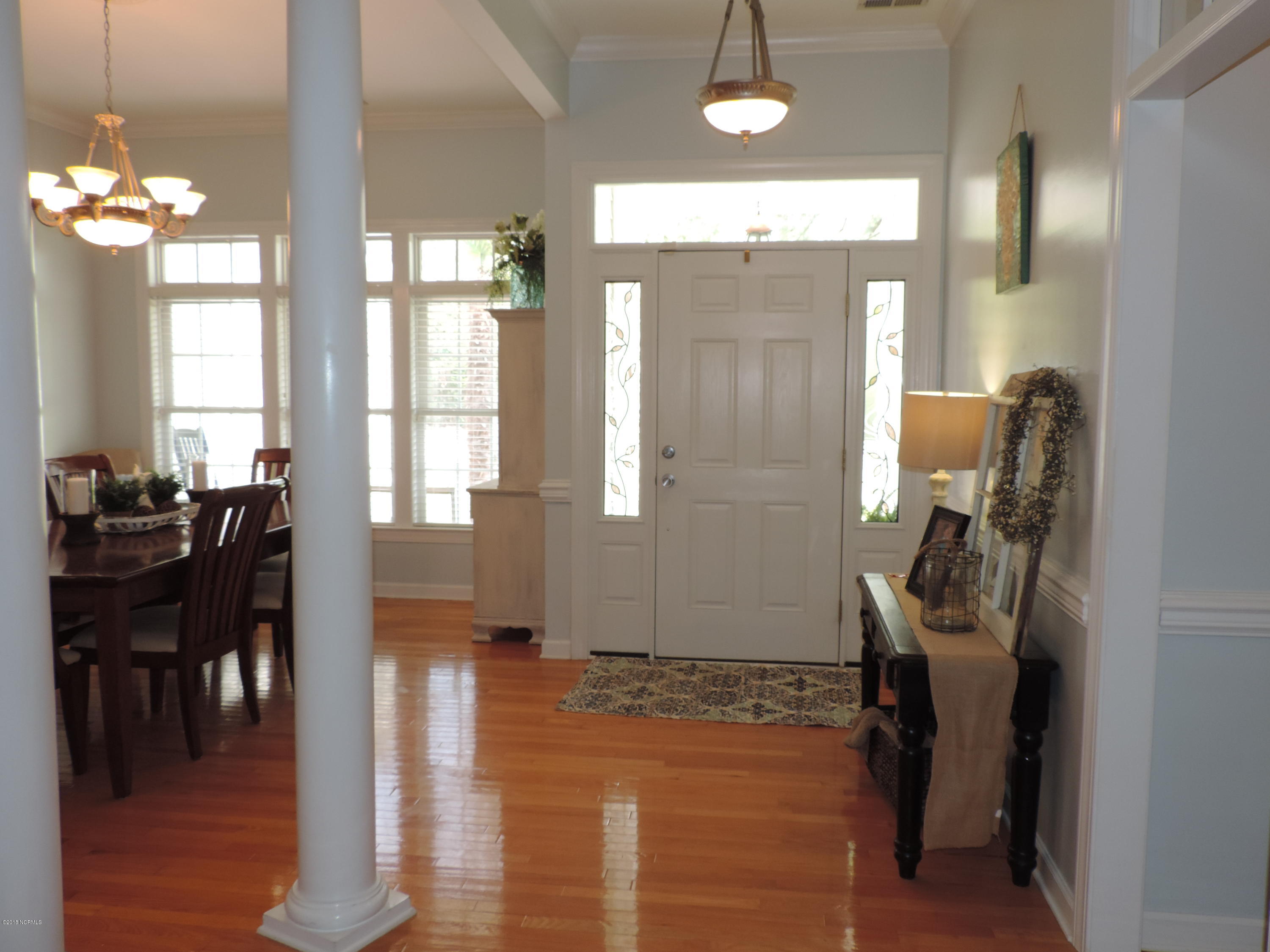 2121 Perrytown Loop Road New Bern, NC 28562 - Photo 10 of 35 View of entry from the living room