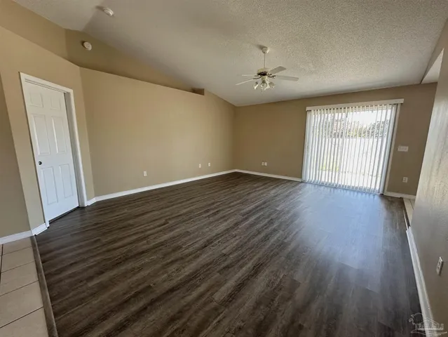 $1,750 | 2028 Coral Reef Road, Pensacola, FL 32506