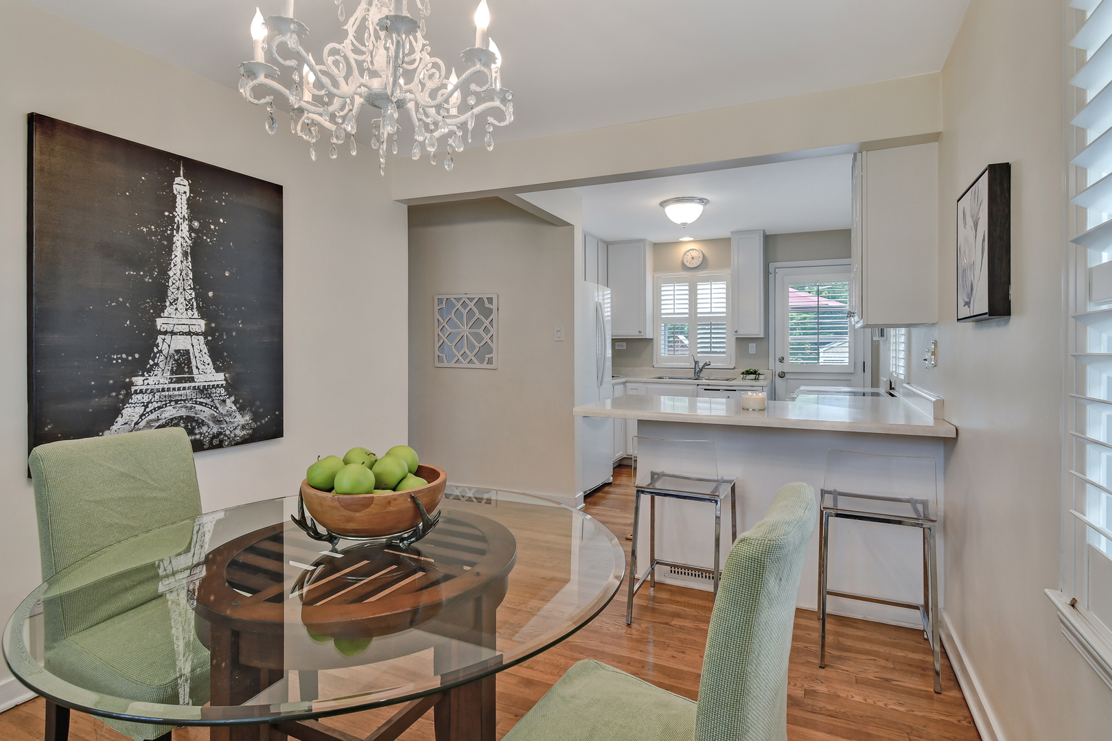 547 North County Line Road Hinsdale, IL 60521 - Photo 6 of 17