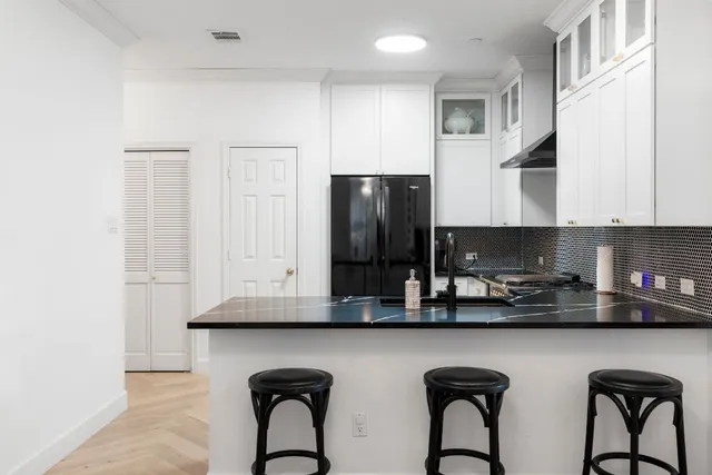 $375,000 | 9201 Brodie Lane, Unit 2303, Austin, TX 78748