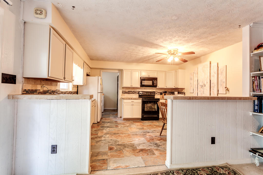7209 Chartwell Road Knoxville, TN 37931 - Photo 8 of 24 009170426-4-7209ChartwellRdKnoxvilleTN-S