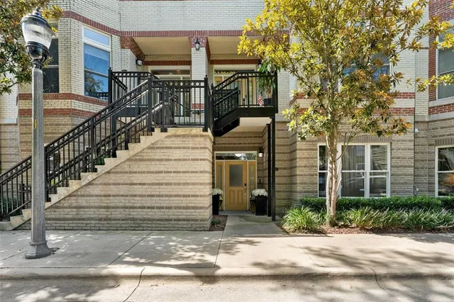 a view of a pathway of a building