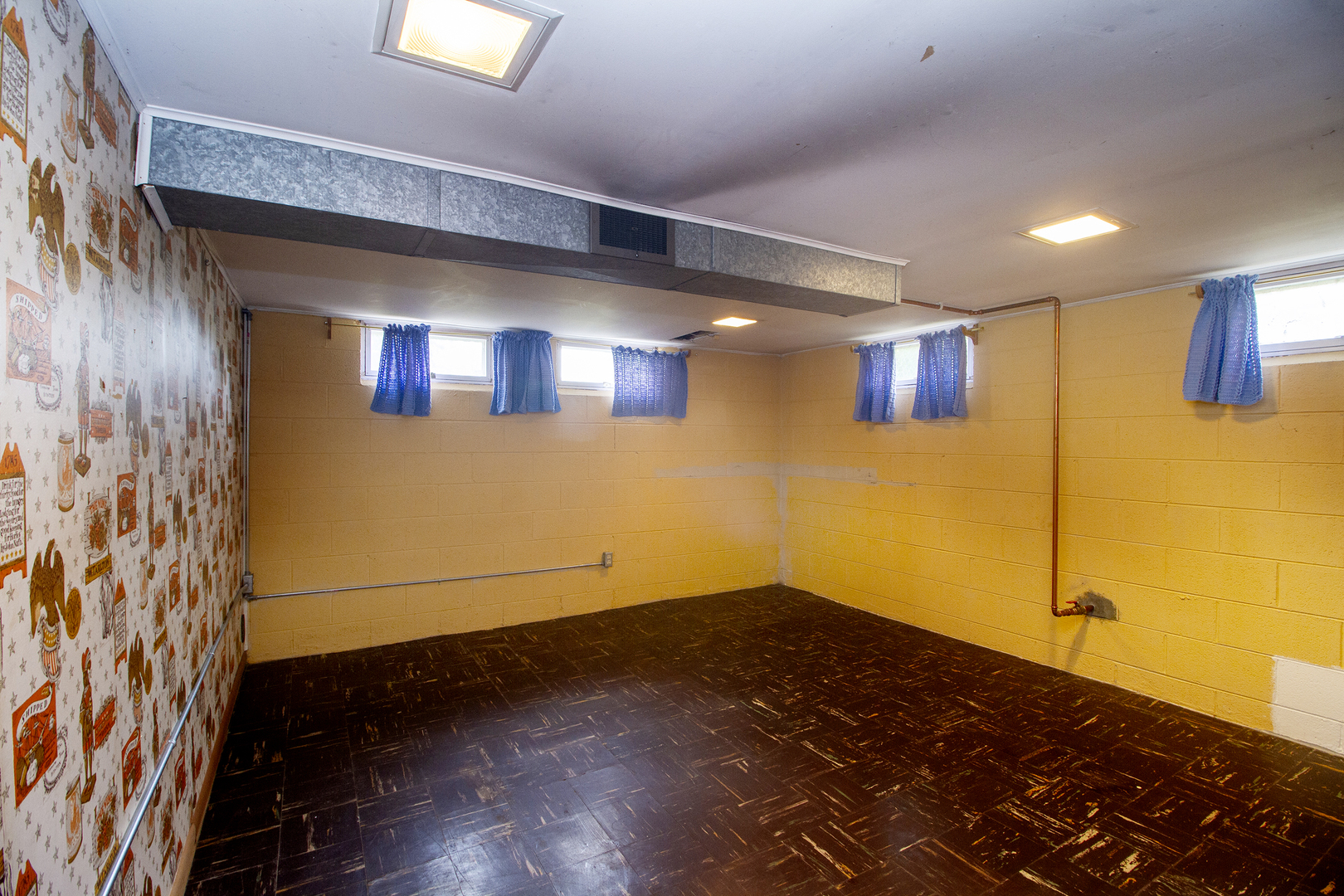 19 Durell Drive Kankakee, IL 60901 - Photo 21 of 25 a view of empty room with wooden floor