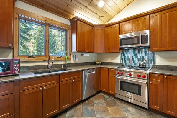 $1,575,000 | 615 Woodchuck Drive, Carnelian Bay, CA 96140