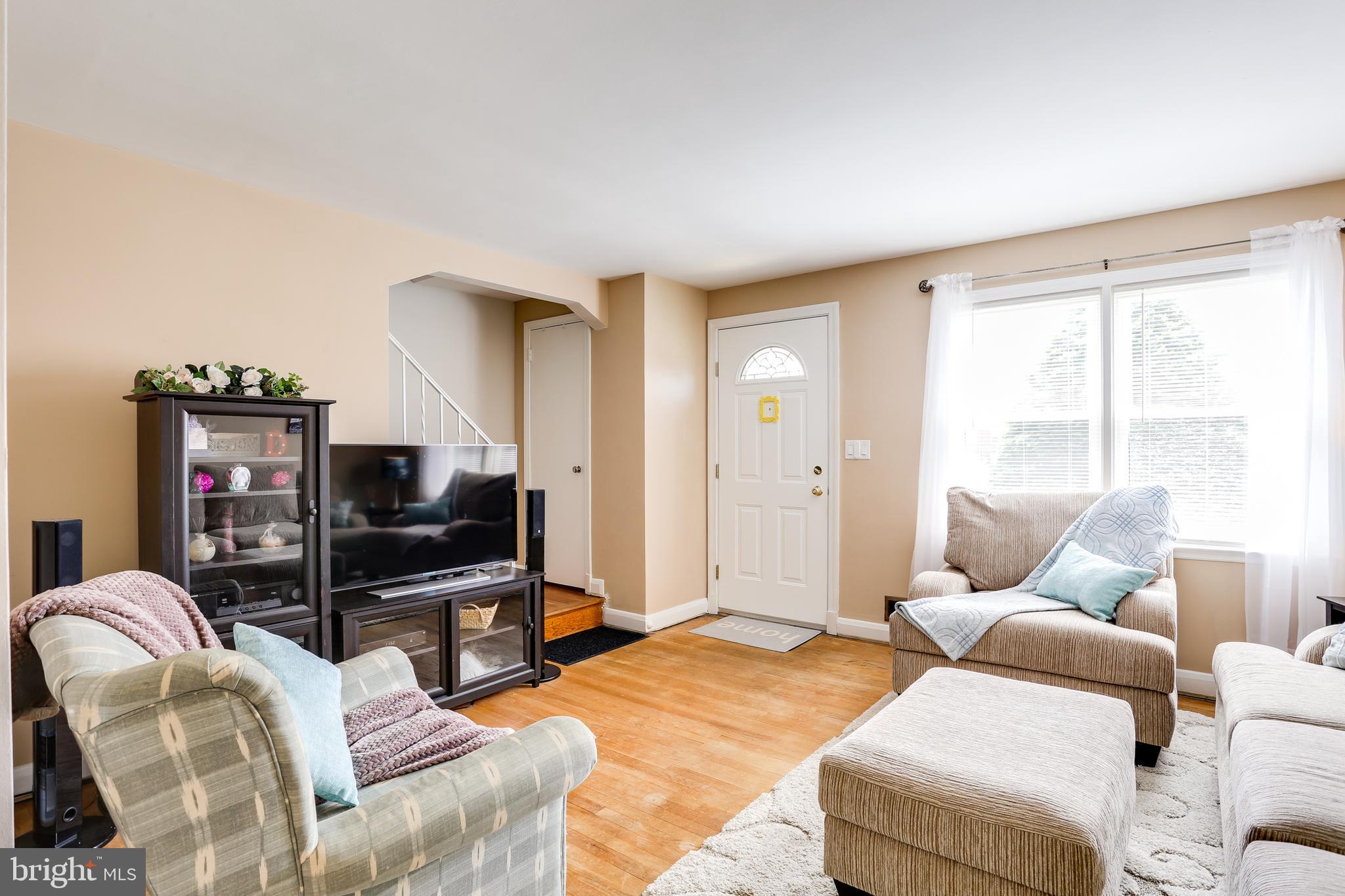 6108 Mt Ridge Road Baltimore, MD 21228 - Photo 6 of 25