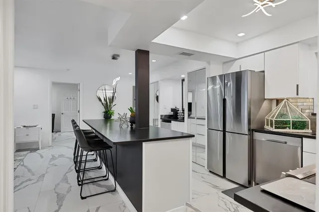 $299,000 | 1714 69th Avenue West, Unit B203, Bradenton, FL 34207