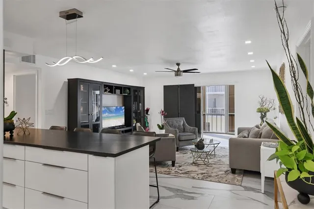 $299,000 | 1714 69th Avenue West, Unit B203, Bradenton, FL 34207