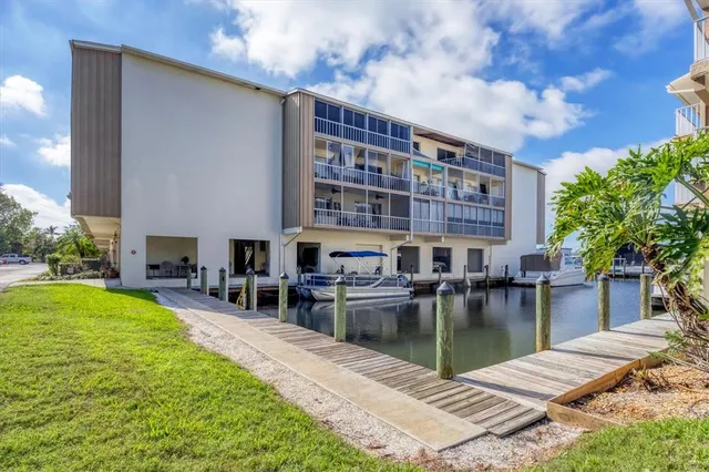 $299,000 | 1714 69th Avenue West, Unit B203, Bradenton, FL 34207
