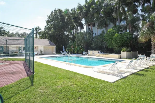 $299,000 | 1714 69th Avenue West, Unit B203, Bradenton, FL 34207