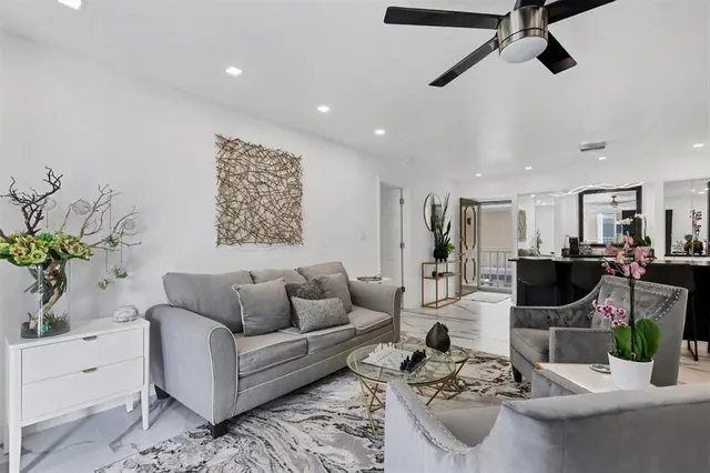 $299,000 | 1714 69th Avenue West, Unit B203, Bradenton, FL 34207