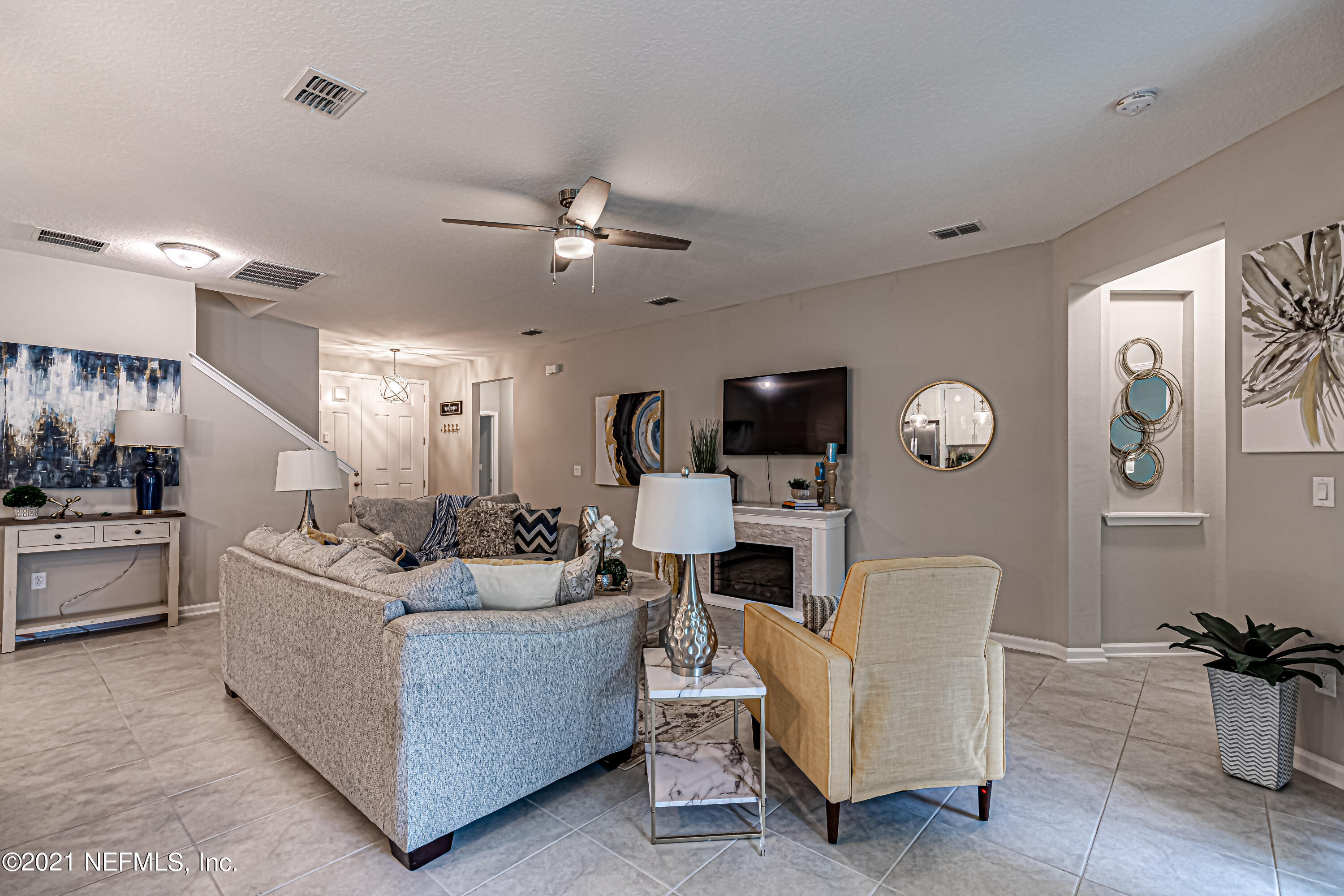 9993 Kevin Road Jacksonville, FL 32257 - Photo 39 of 66 11-Living Room