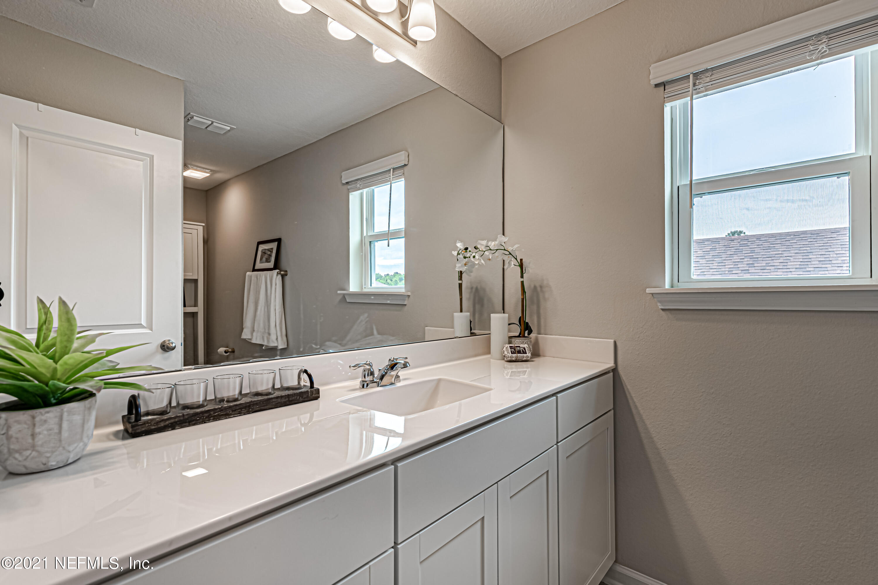 9993 Kevin Road Jacksonville, FL 32257 - Photo 60 of 66 32-Third Bathroom