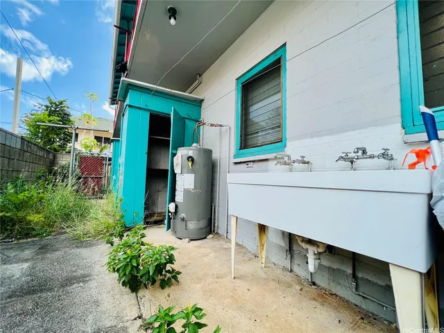 $1,999,000 | 1225 Rycroft Street, Honolulu, HI 96814