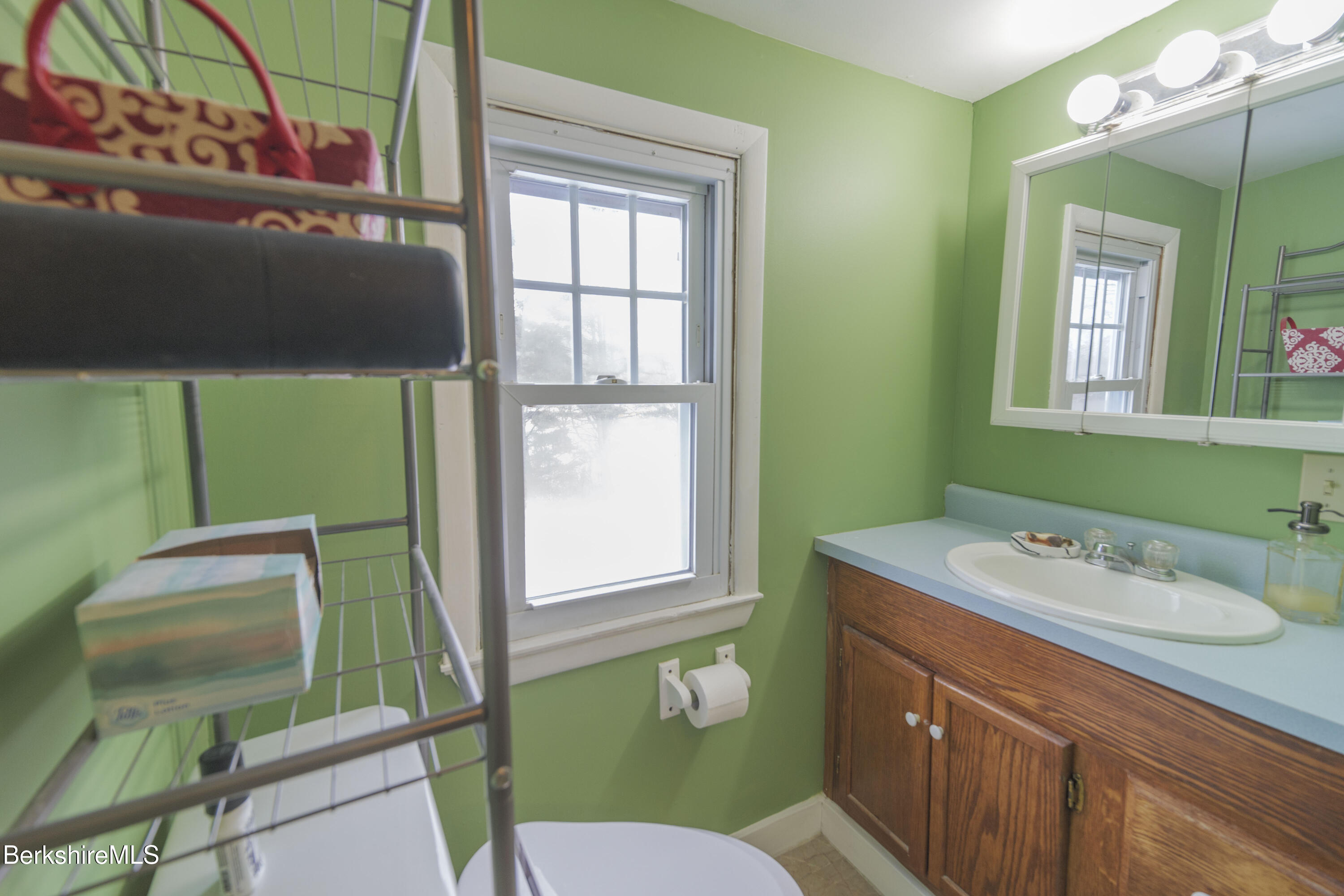 32 Longview Road Lanesborough, MA 01237 - Photo 17 of 20 Second floor bathroom