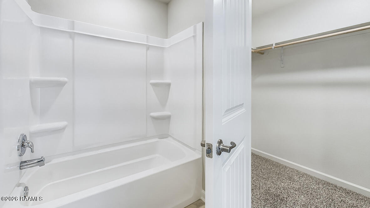 198 Stable Drive Opelousas, LA 70570 - Photo 7 of 15 Ponderosa - White - 13