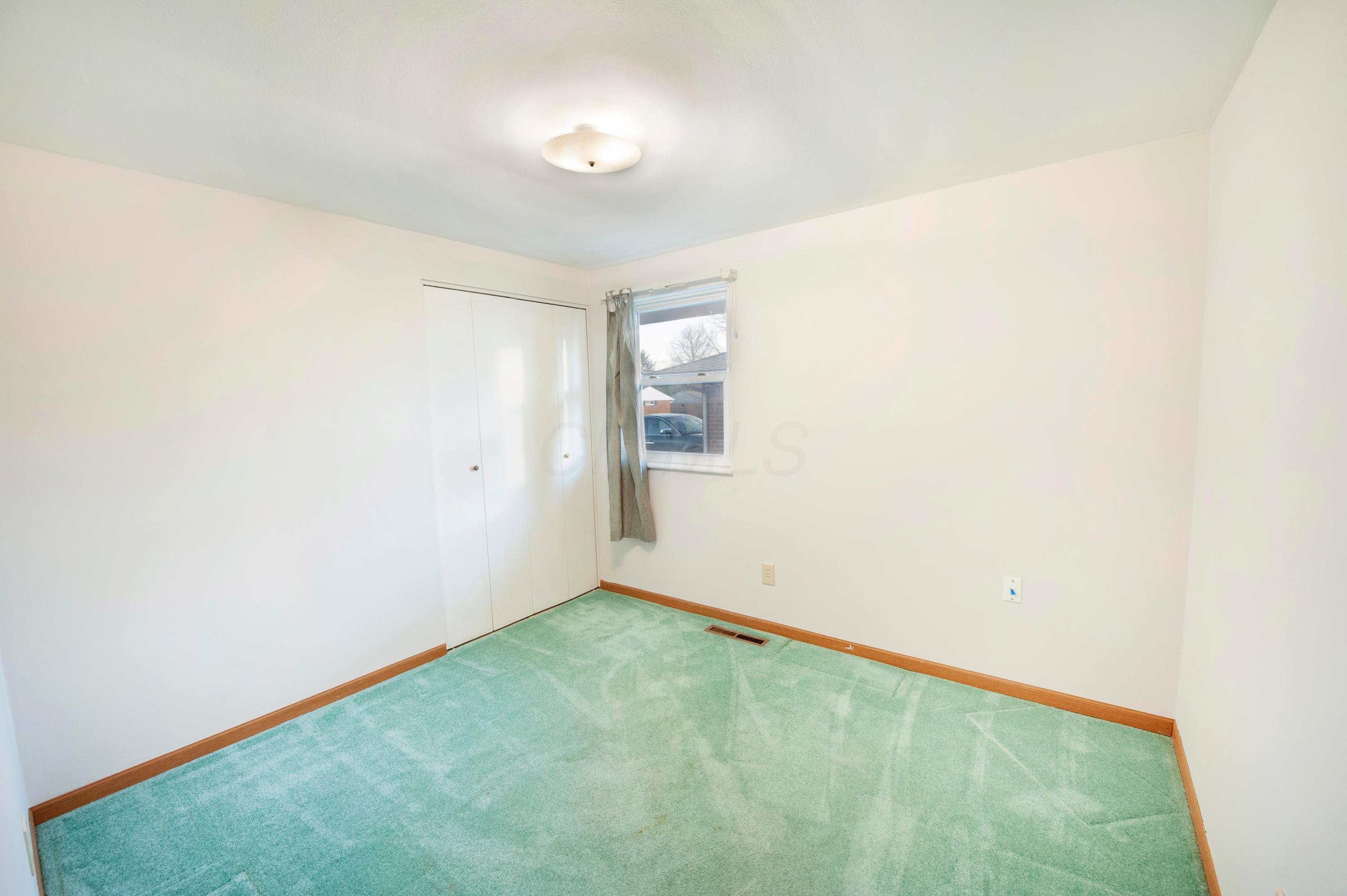 1697 Rosehill Road Reynoldsburg, OH 43068 - Photo 13 of 25