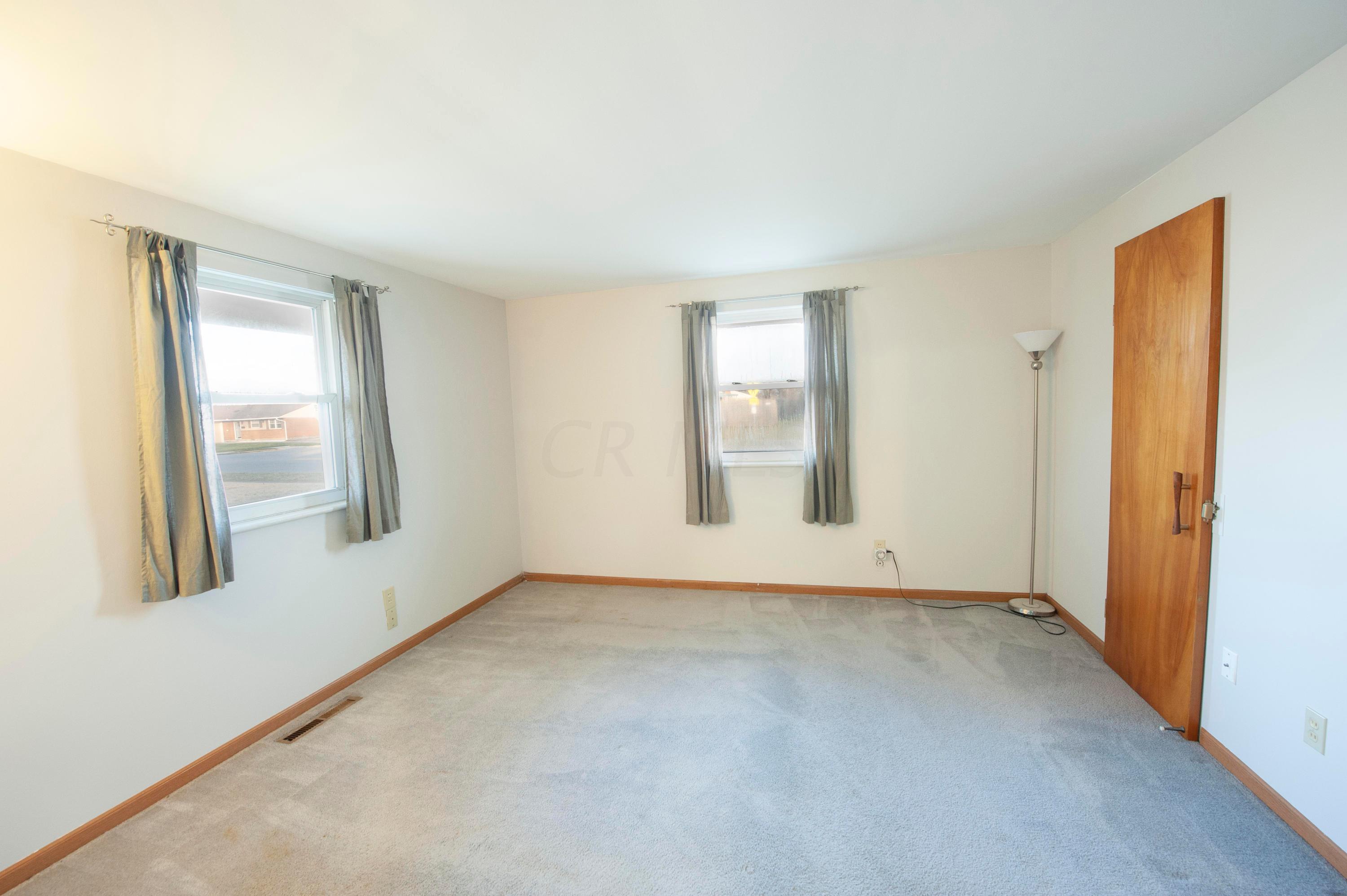1697 Rosehill Road Reynoldsburg, OH 43068 - Photo 18 of 25