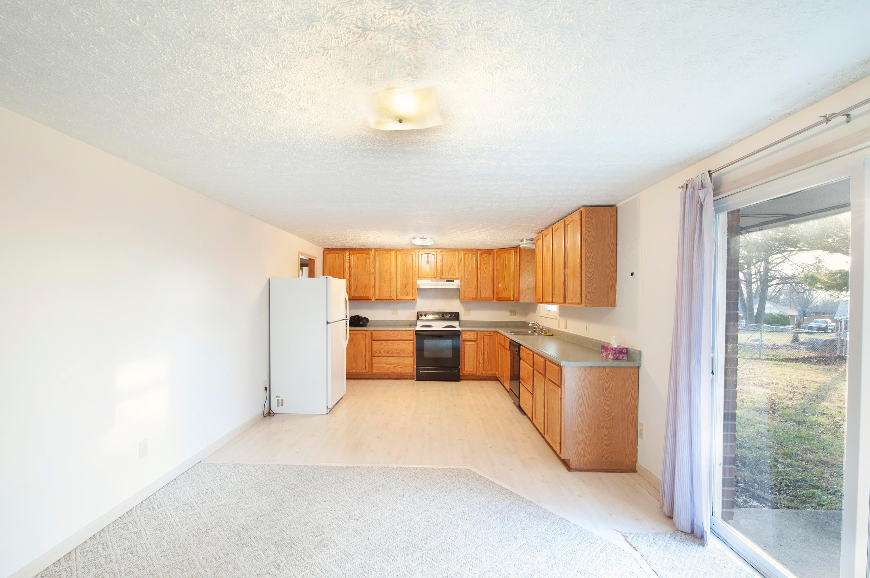 1697 Rosehill Road Reynoldsburg, OH 43068 - Photo 5 of 25