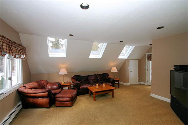 141 Concord Road Wayland, MA 01778 - Photo 9 of 23