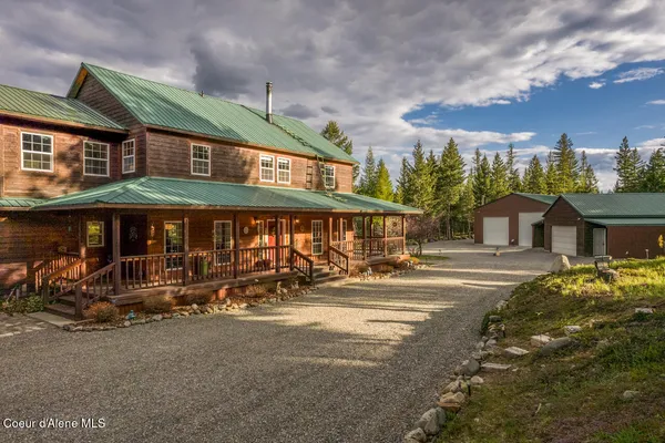 $1,395,000 | 516 Culvert Lane, Bonners Ferry, ID 83805