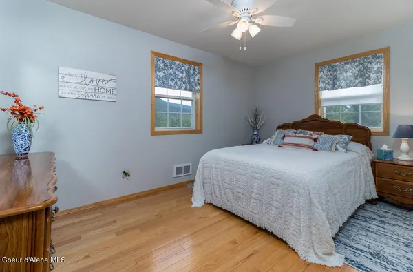 $1,395,000 | 516 Culvert Lane, Bonners Ferry, ID 83805
