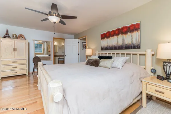 $1,395,000 | 516 Culvert Lane, Bonners Ferry, ID 83805