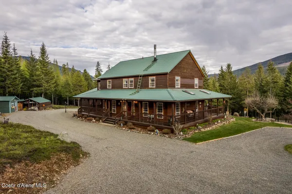 $1,395,000 | 516 Culvert Lane, Bonners Ferry, ID 83805