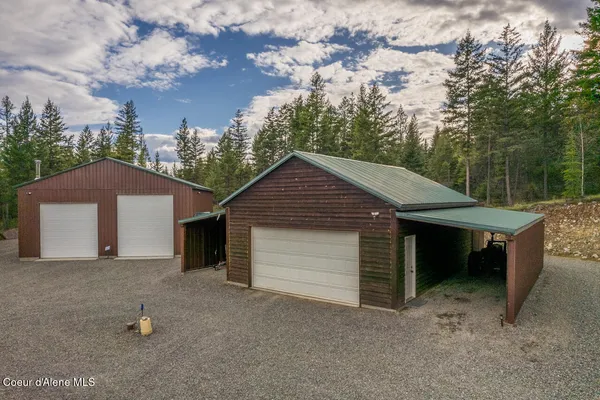 $1,395,000 | 516 Culvert Lane, Bonners Ferry, ID 83805