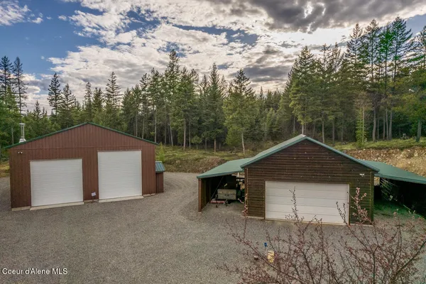 $1,395,000 | 516 Culvert Lane, Bonners Ferry, ID 83805