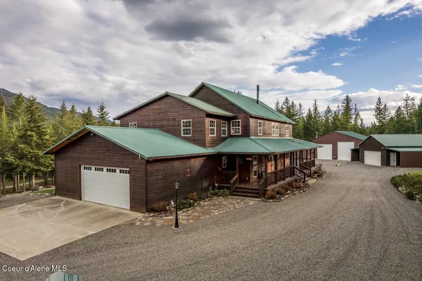 $1,395,000 | 516 Culvert Lane, Bonners Ferry, ID 83805