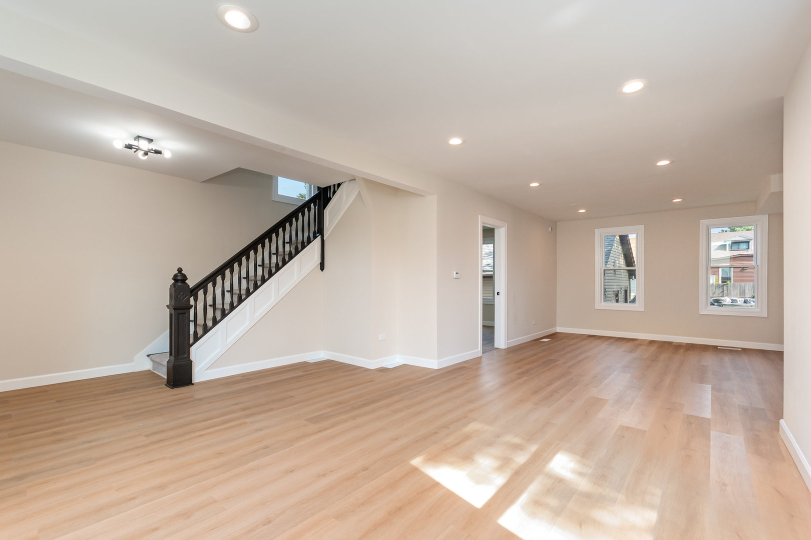 2824 Union Street Blue Island, IL 60406 - Photo 4 of 29