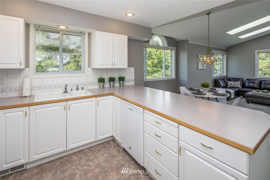 503 West Kellogg Road Bellingham, WA 98226 - Photo 10 of 26 Gallery Image 10