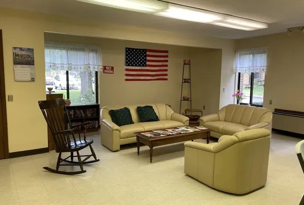 $1,013 | 69 East Smiley Avenue, Shelby, OH 44875