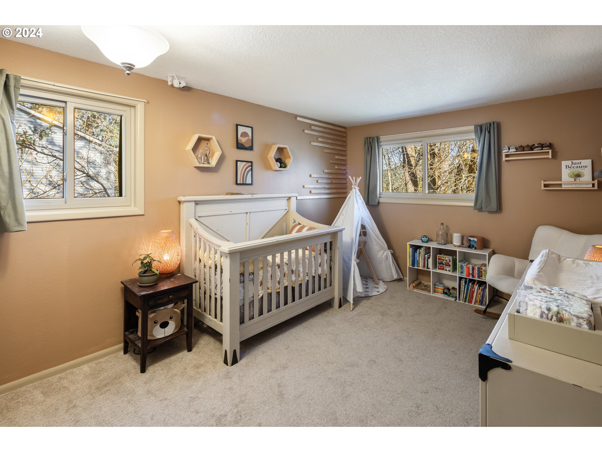 4335 Southwest Cullen Boulevard Portland, OR 97221 - Photo 22 of 46