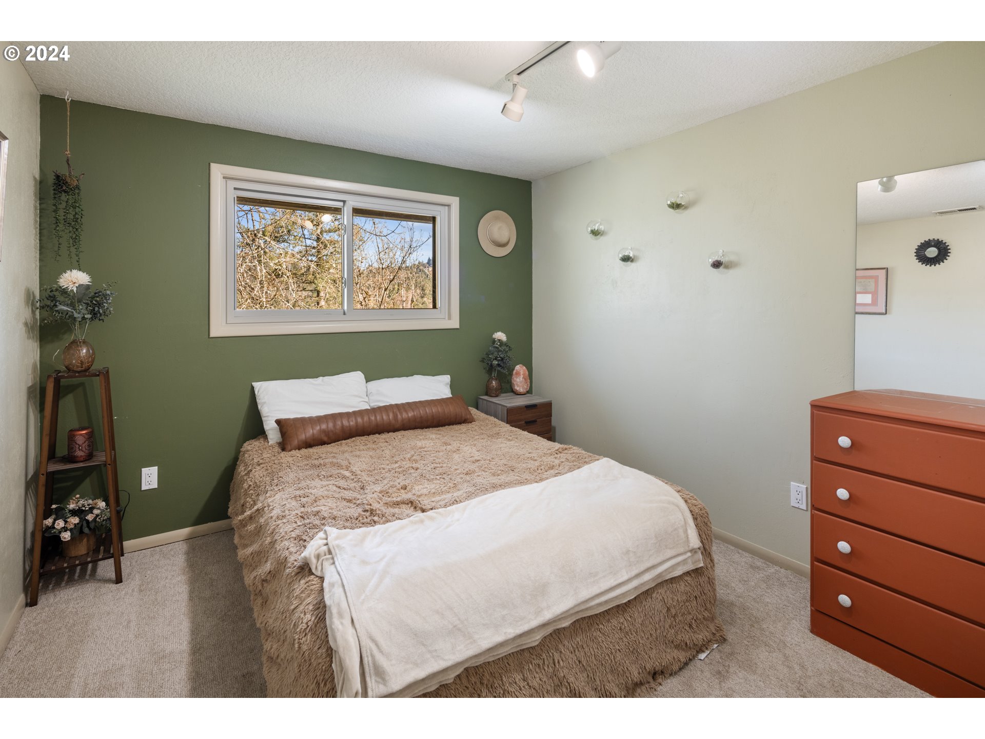 4335 Southwest Cullen Boulevard Portland, OR 97221 - Photo 23 of 46