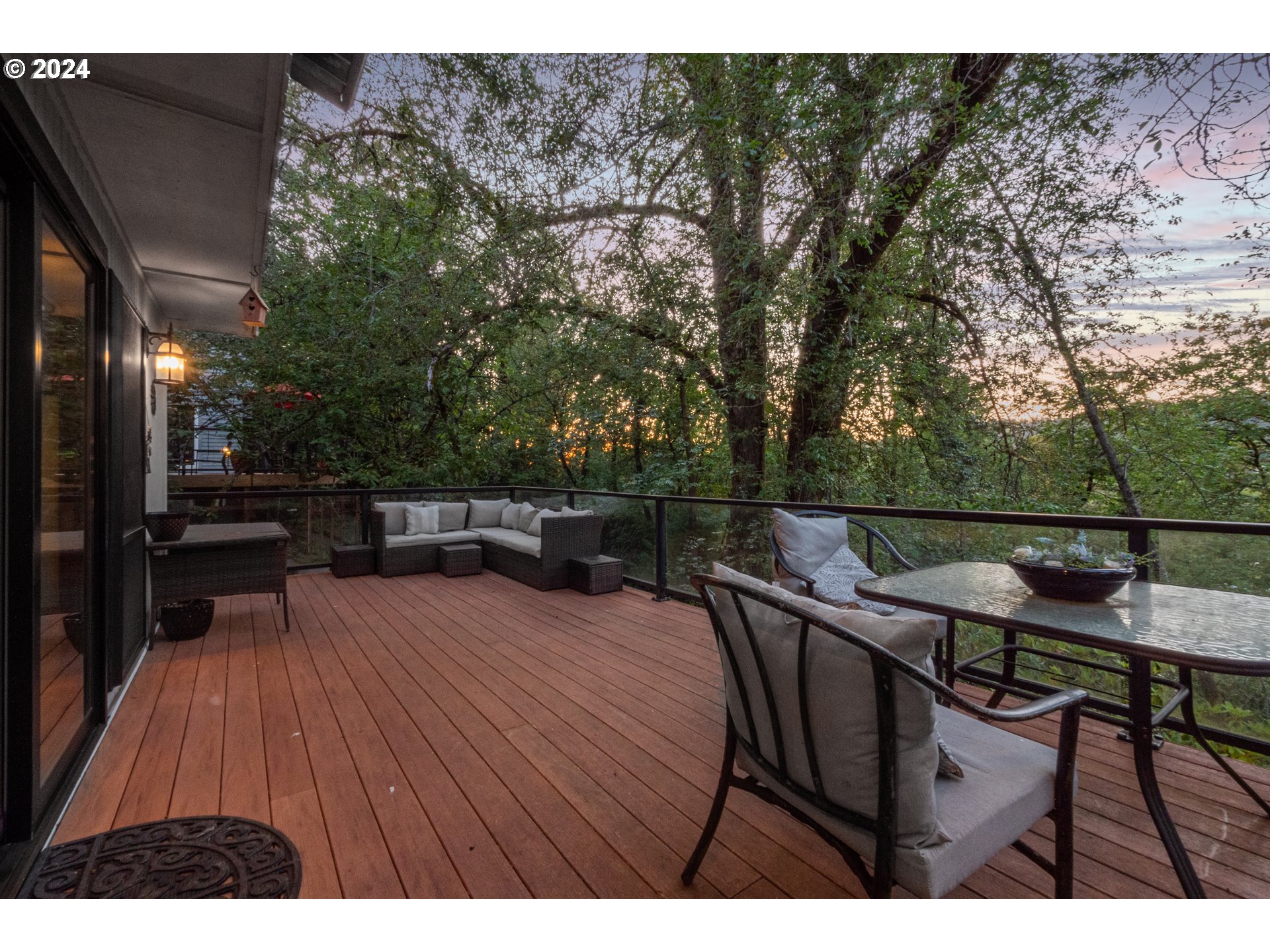 4335 Southwest Cullen Boulevard Portland, OR 97221 - Photo 36 of 46 a balcony with table and chairs