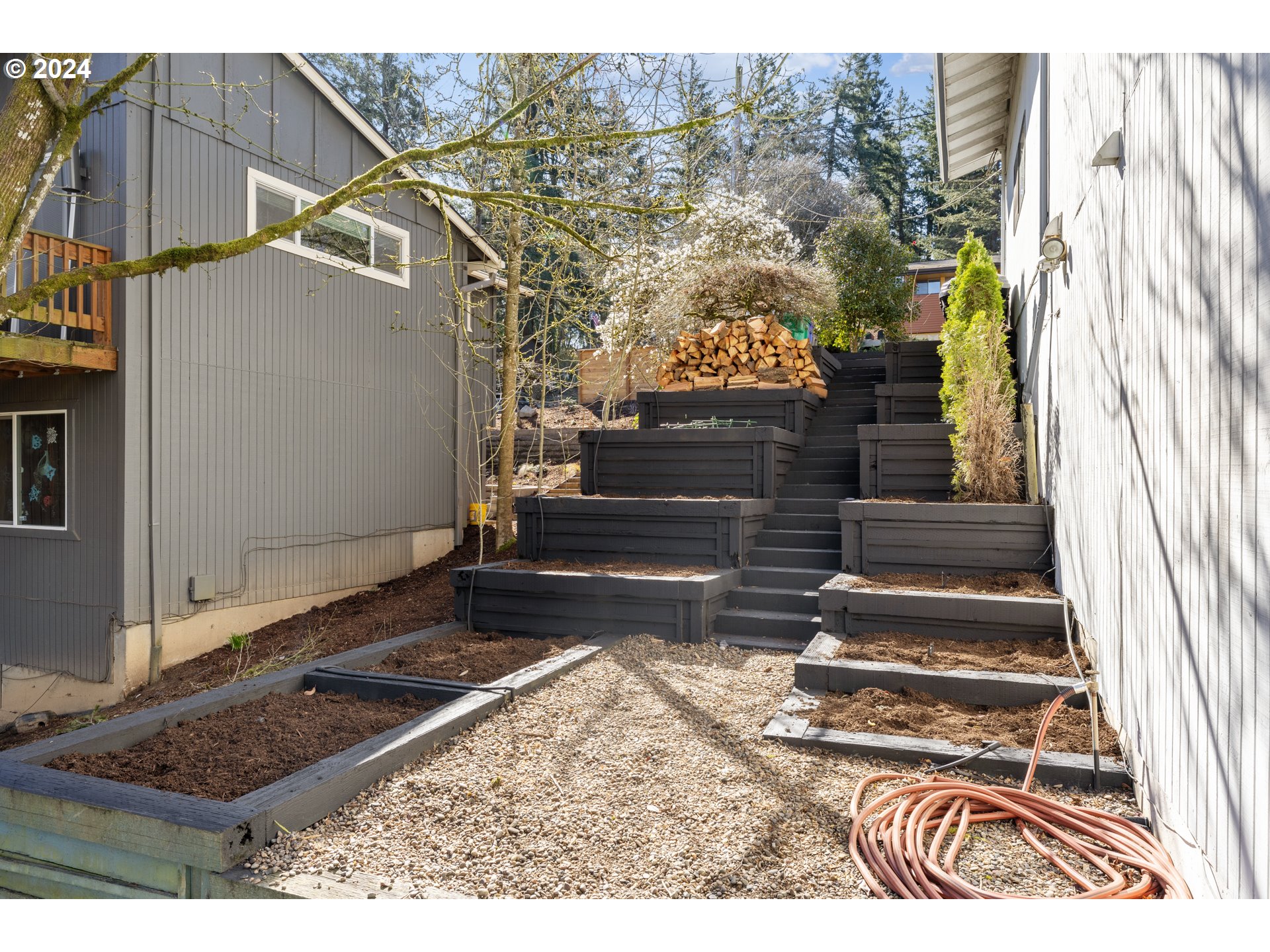 4335 Southwest Cullen Boulevard Portland, OR 97221 - Photo 40 of 46 a view of entryway with a front door