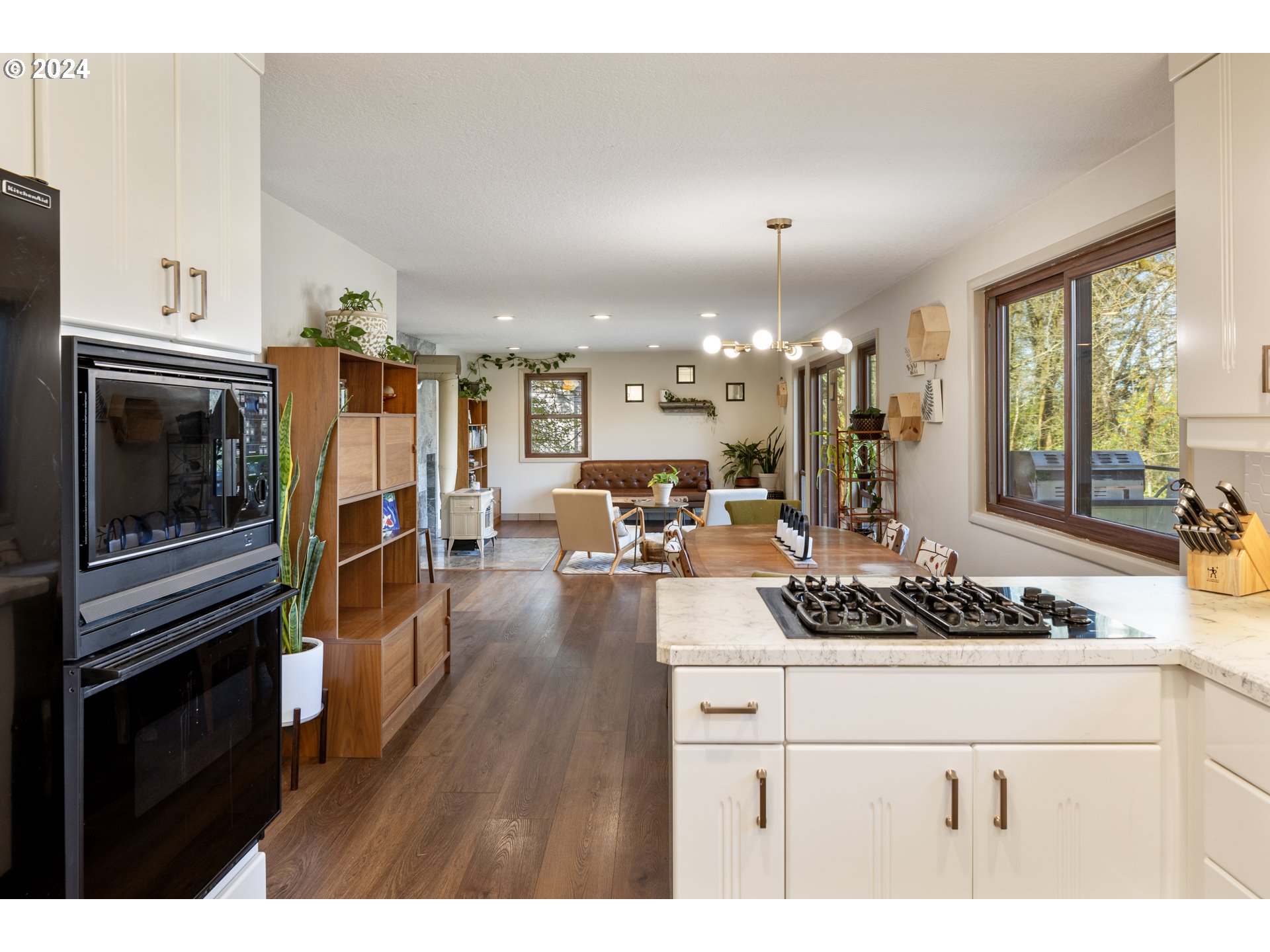 4335 Southwest Cullen Boulevard Portland, OR 97221 - Photo 10 of 46