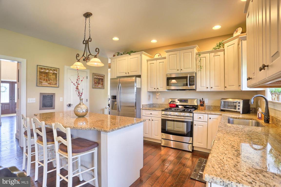 625 Frome Avenue Lititz, PA 17543 - Photo 4 of 48