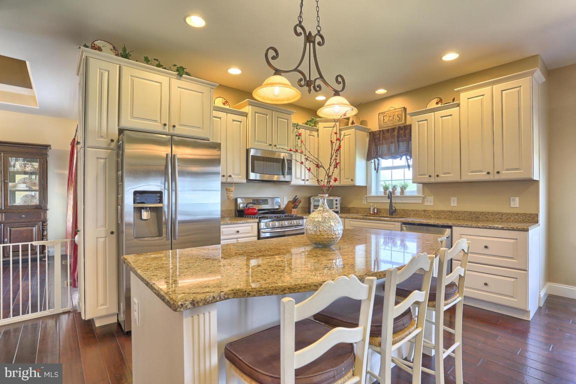 625 Frome Avenue Lititz, PA 17543 - Photo 8 of 48