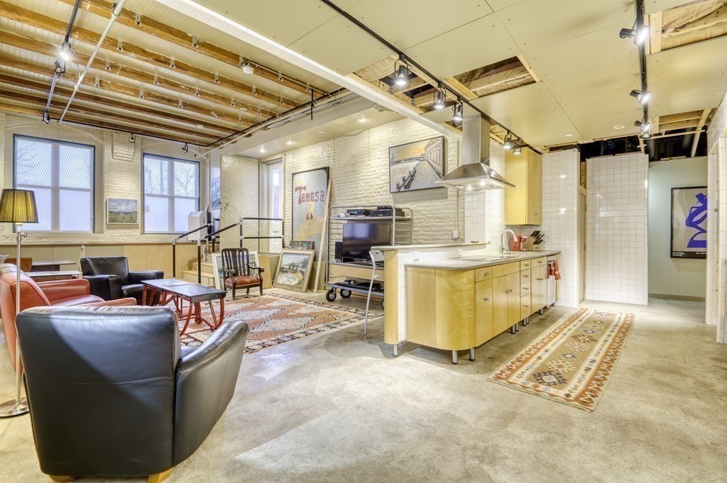 249 A Street, Unit 12 Boston, MA 02210 - Photo 5 of 22
