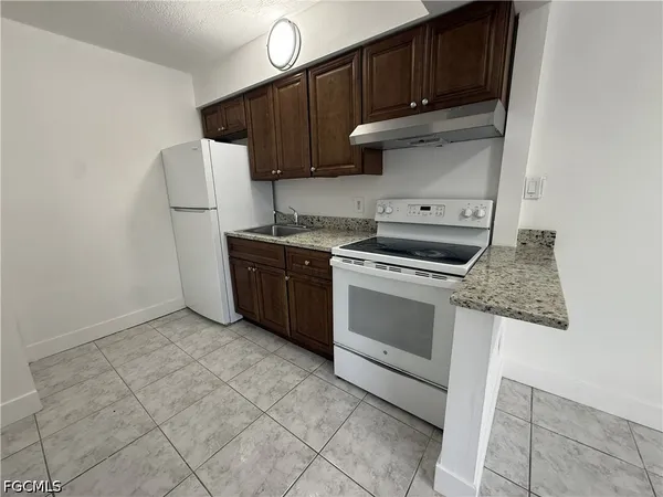 $1,100 | 2239 Jackson Street, Unit 2265, Fort Myers, FL 33901