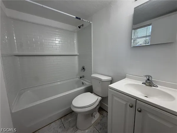 $1,100 | 2239 Jackson Street, Unit 2265, Fort Myers, FL 33901