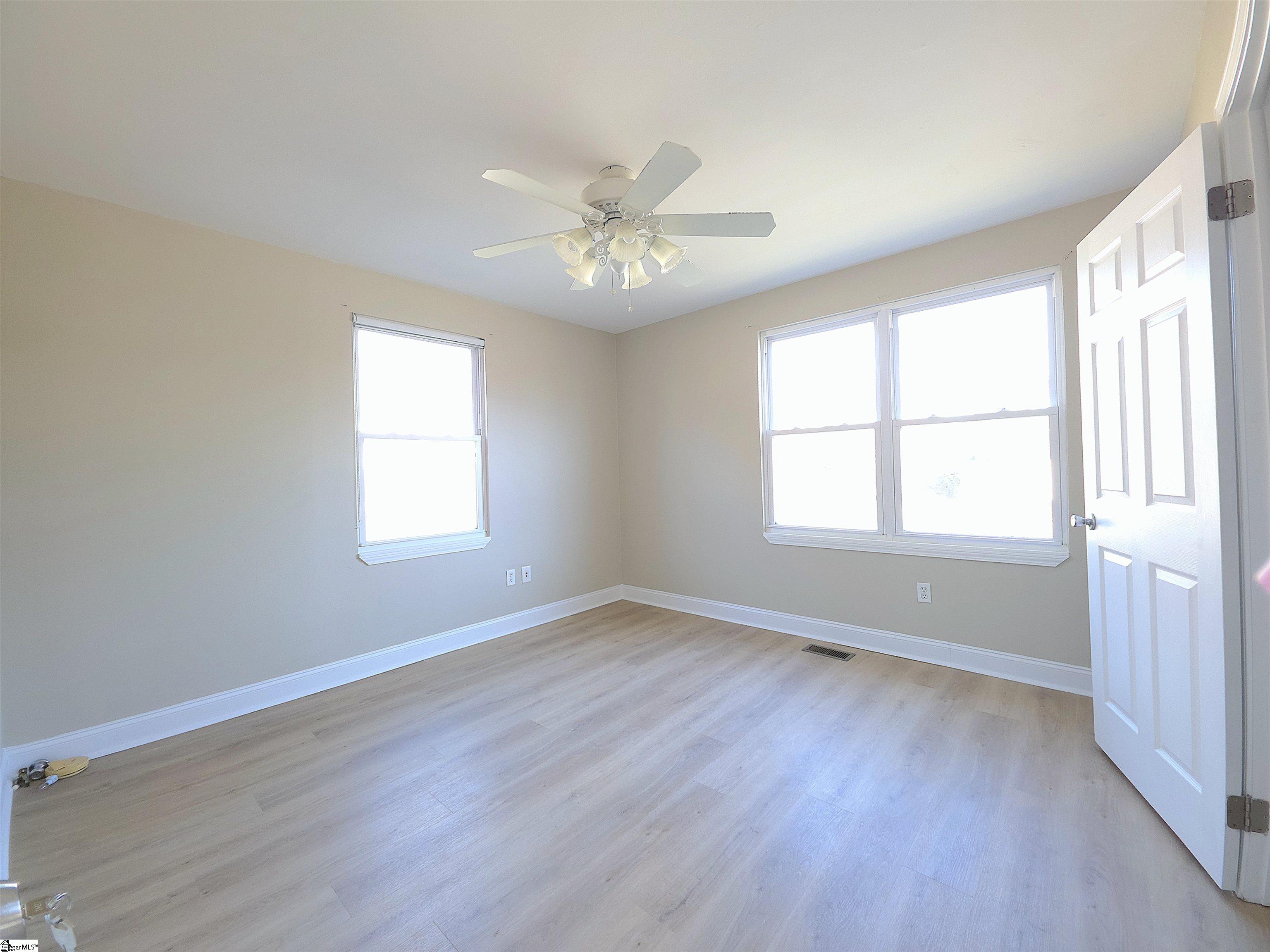 3302 Edwards Road Taylors, SC 29687 - Photo 19 of 35