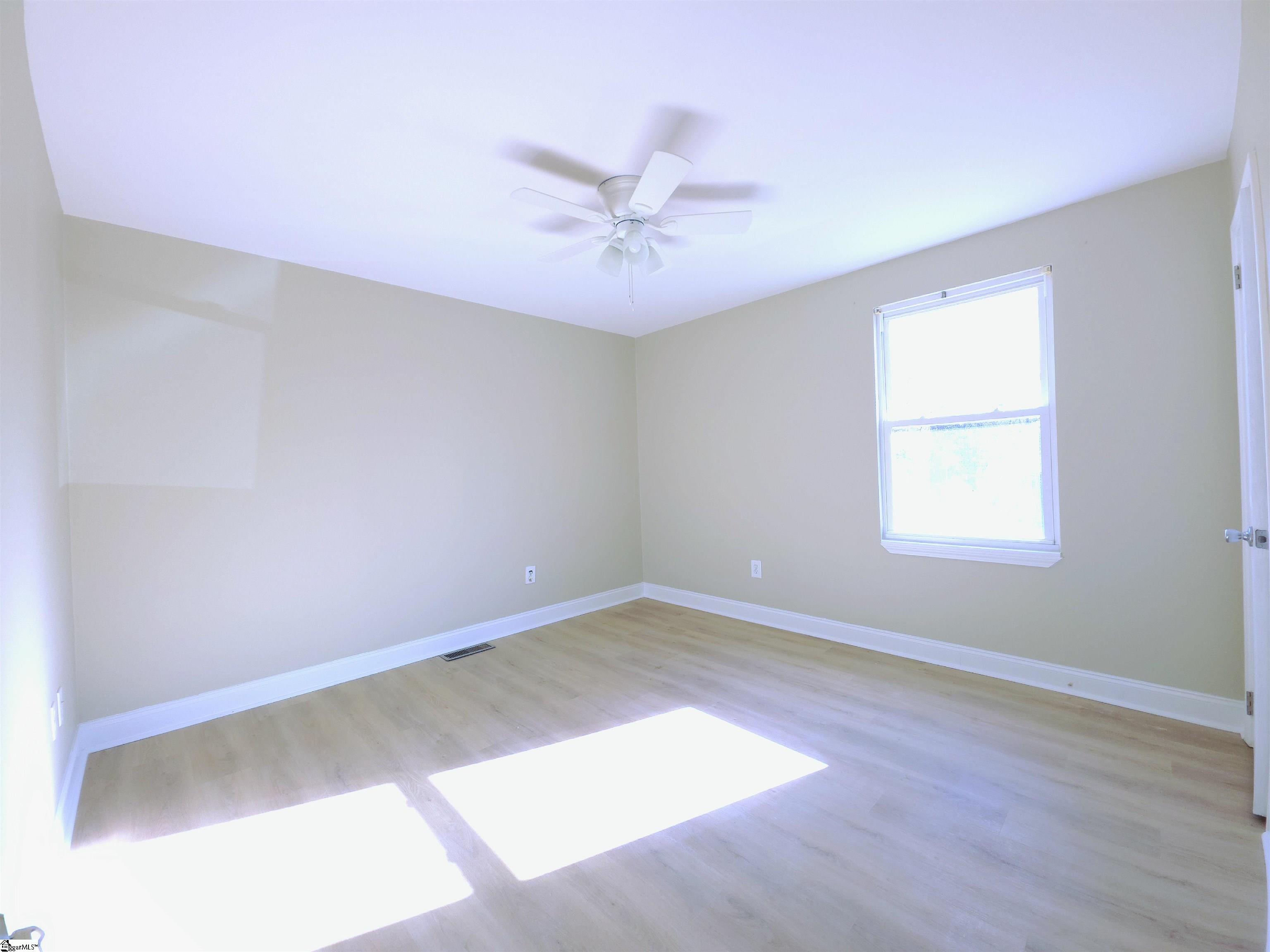 3302 Edwards Road Taylors, SC 29687 - Photo 24 of 35