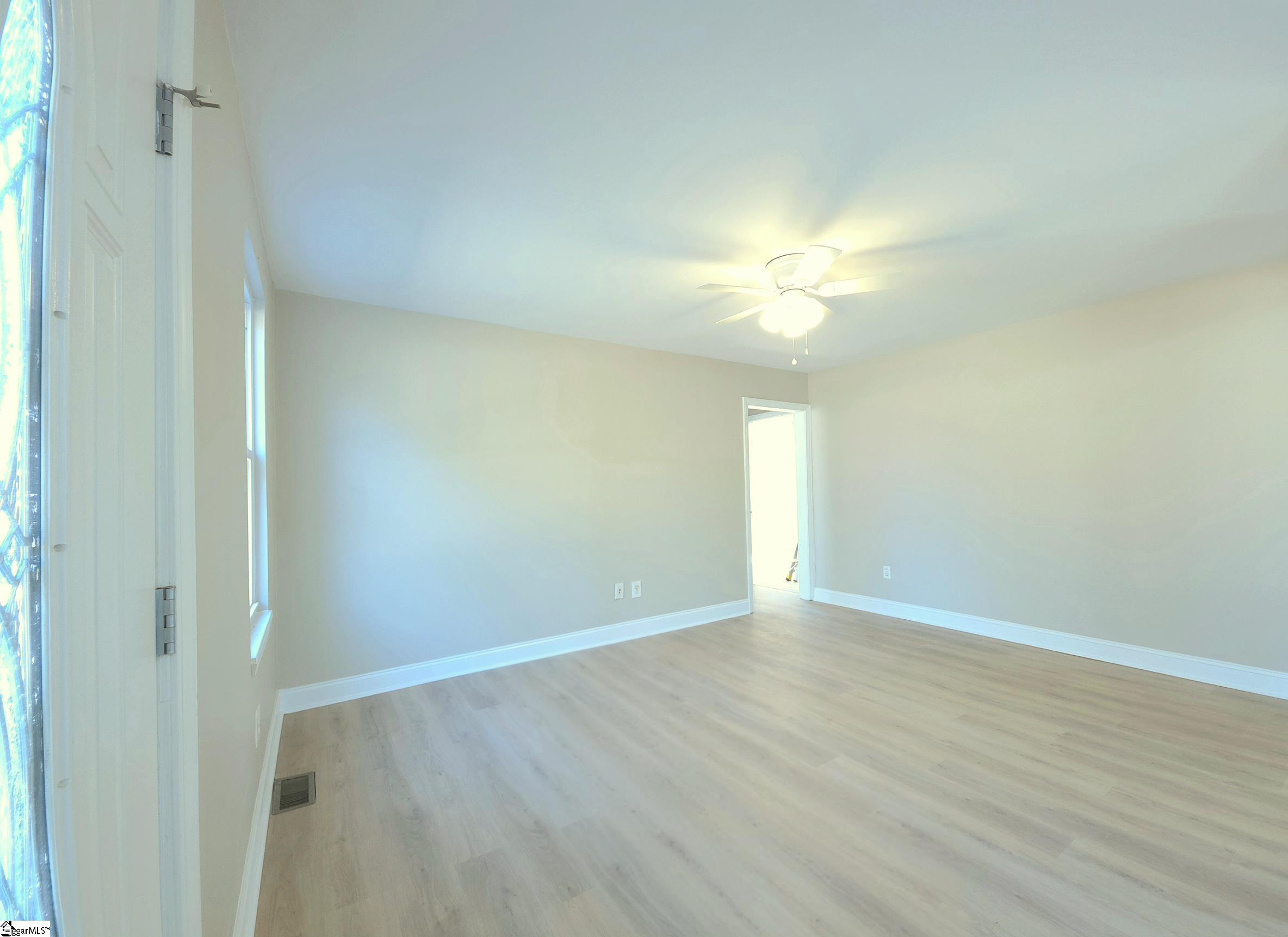 3302 Edwards Road Taylors, SC 29687 - Photo 3 of 35