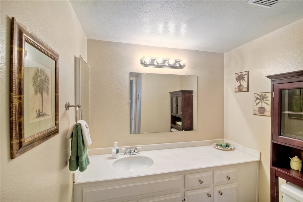 447 Mainsail Road Oceanside, CA 92054 - Photo 13 of 25 1/2 Bath Downstairs