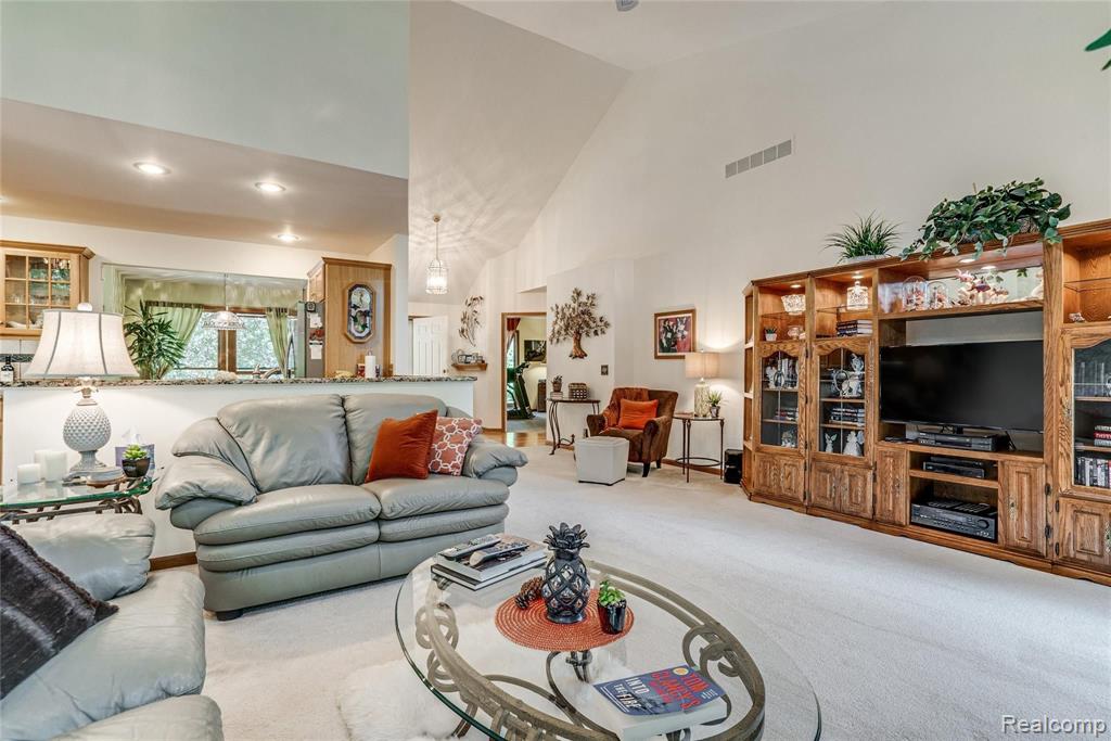 8249 Chambers Road Pinckney, MI 48169 - Photo 18 of 59